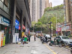 C区宽门头门面房东直租，业态不限